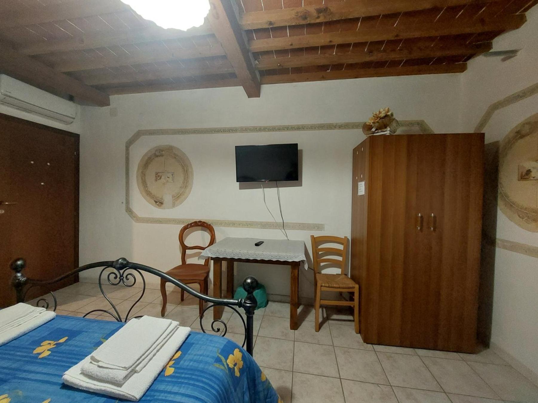 La Convenienza Bed & Breakfast Uliveto Terme Luaran gambar