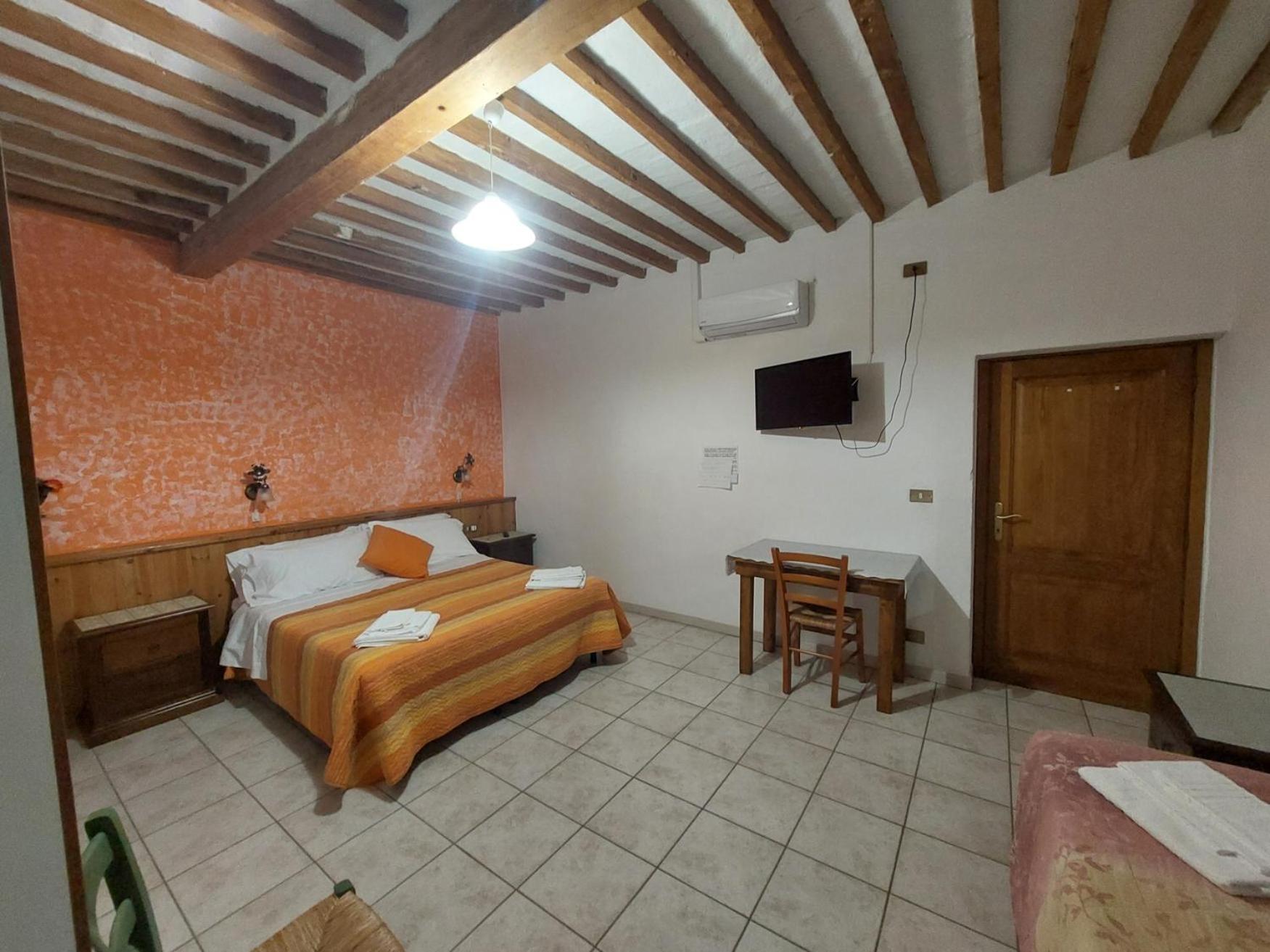 La Convenienza Bed & Breakfast Uliveto Terme Luaran gambar