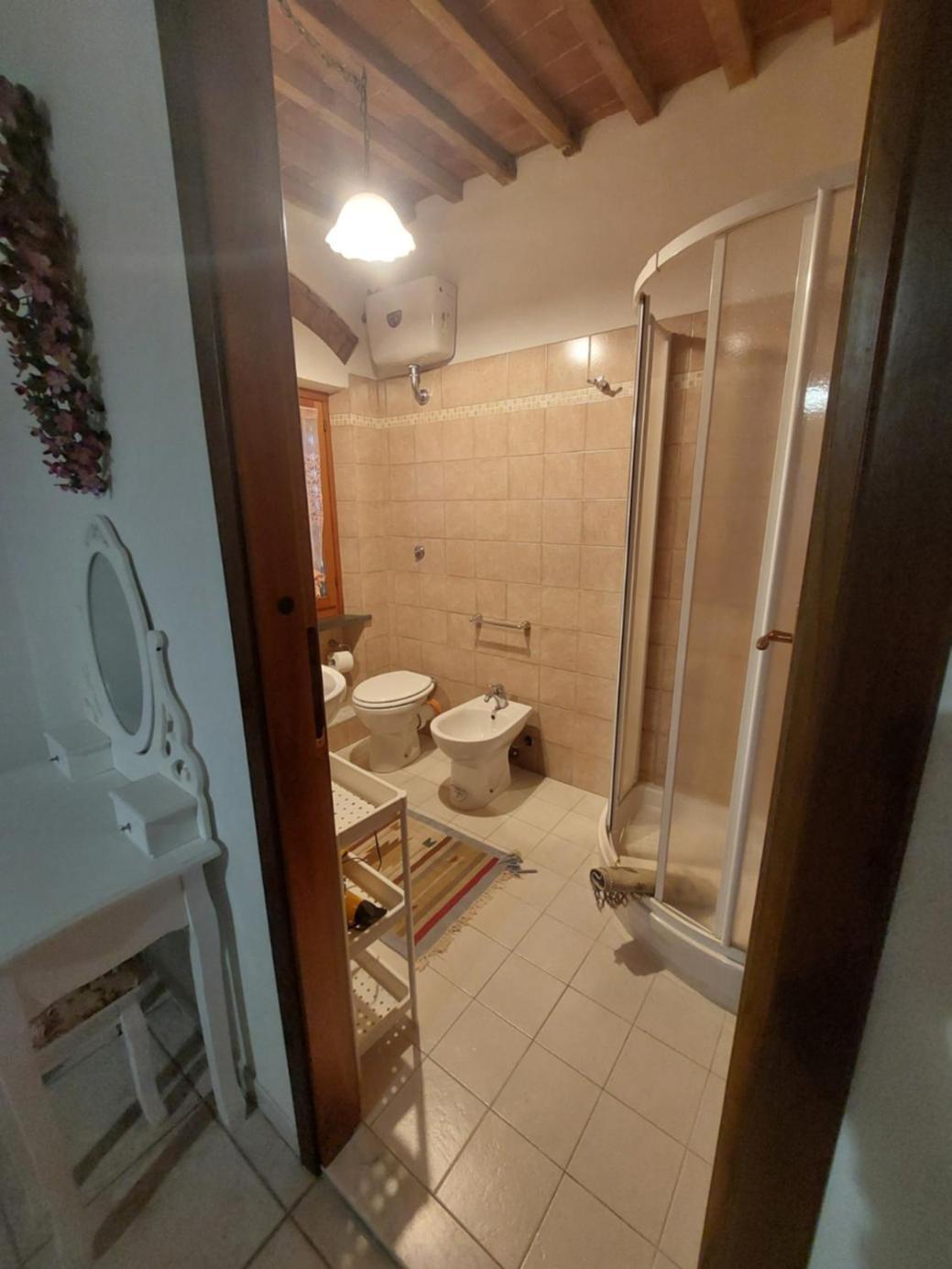 La Convenienza Bed & Breakfast Uliveto Terme Luaran gambar