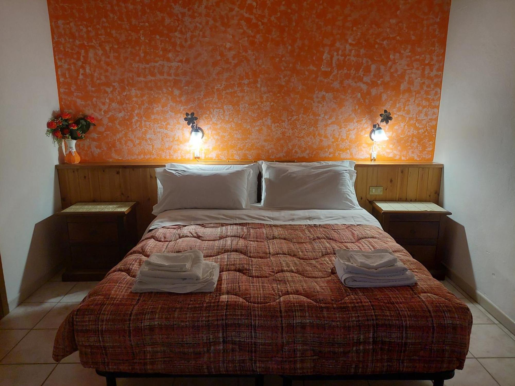 La Convenienza Bed & Breakfast Uliveto Terme Luaran gambar